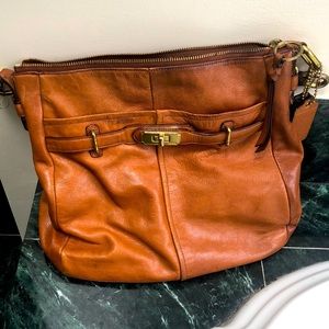 COACH VINTAGE ~ lovely medium sized ASHLYN hobo from the CHELSEA Collection